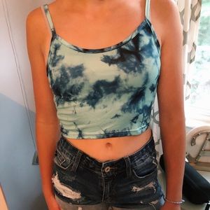 Tie dye cropped tank top.